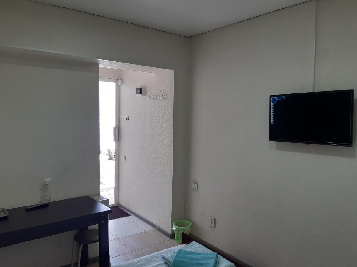 Azimut Hotel Jalal-Abad Bagian luar foto